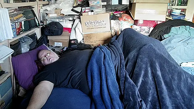 hadeszeuss2 online show from February 14, 2026, 3:09 pm