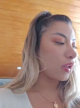 Karen San Miguel online show from February 22, 2025, 5:57 pm