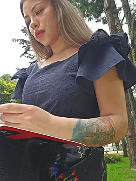 Karen San Miguel online show from March 11, 2025, 5:35 pm