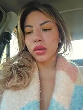 Karen San Miguel online show from September 9, 2025, 8:41 pm