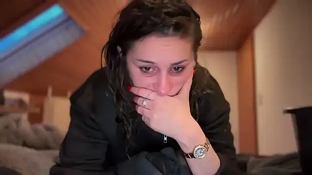 JeSuisUnTapin online show from December 2, 2024, 3:36 pm