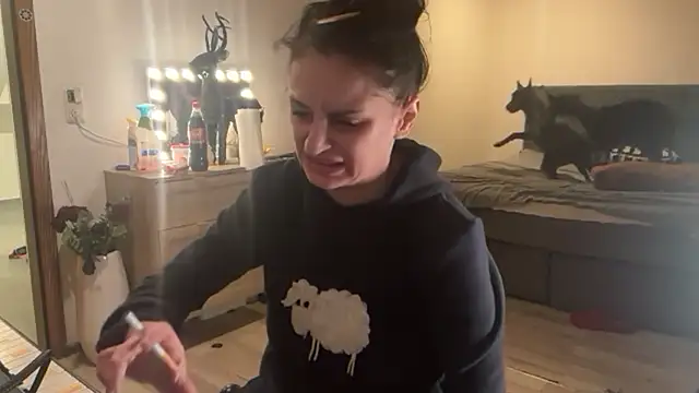 JeSuisUnTapin online show from January 10, 2026, 5:37 pm