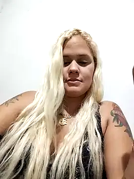 Snapshot of perolaar chatting on January 13, 2025, 4:18 am perolaar online show from January 13, 2025, 4:18 am