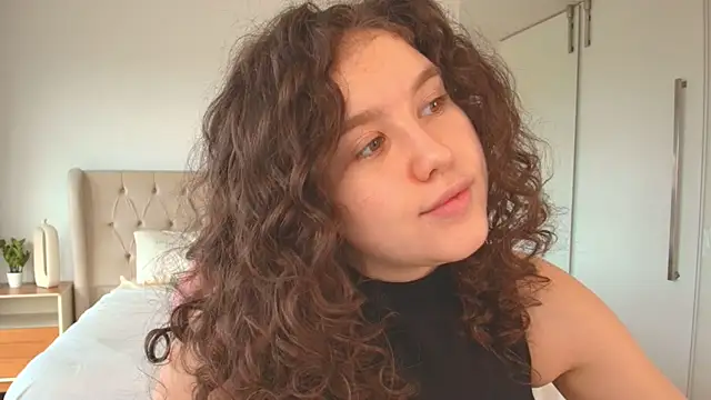 Ariella Sol online show from March 1, 2026, 7:16 pm