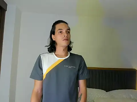 Snapshot of uglycoyote18 chatting on August 6, 2026, 8:49 am uglycoyote18 online show from August 6, 2026, 8:49 am
