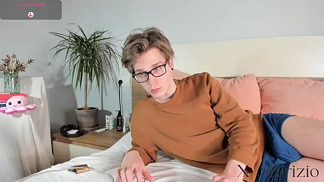 Snapshot of Shirizi chatting on February 28, 2025, 10:28 pm Shirizi online show from February 28, 2025, 10:28 pm