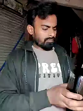 Snapshot of rayhan085 chatting on February 6, 2025, 4:03 pm rayhan085 online show from February 6, 2025, 4:03 pm