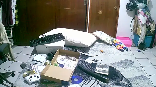 jperezofficial1 online show from October 5, 2025, 4:11 am