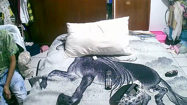 jperezofficial1 online show from October 7, 2025, 4:31 am