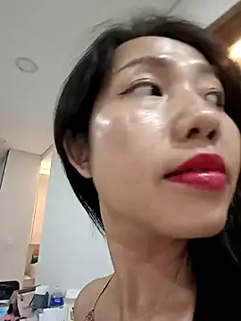 Sugar2k5 online show from March 4, 2025, 1:49 pm