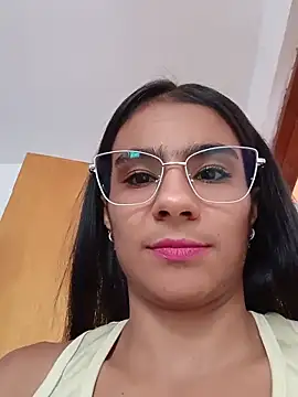 Leslly  online show from May 13, 2026, 7:55 pm