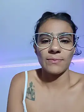 Leslly  online show from July 19, 2026, 5:22 am