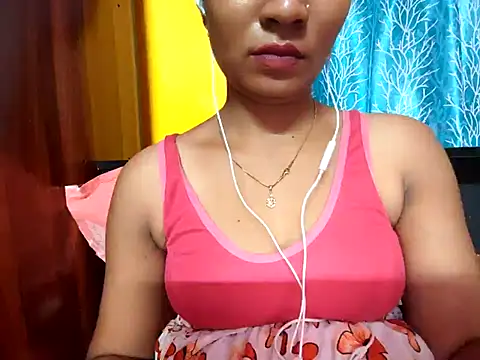 Snapshot of cutesoma2 chatting on June 18, 2026, 11:14 am cutesoma2 online show from June 18, 2026, 11:14 am
