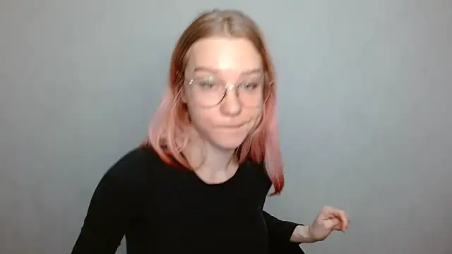 Snapshot of cindi_hot chatting on December 15, 2024, 12:06 pm cindi hot online show from December 15, 2024, 12:06 pm