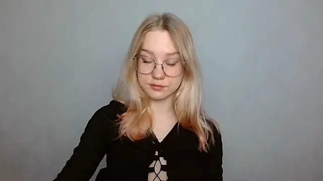 Snapshot of cindi_hot chatting on February 6, 2025, 9:00 am cindi hot online show from February 6, 2025, 9:00 am