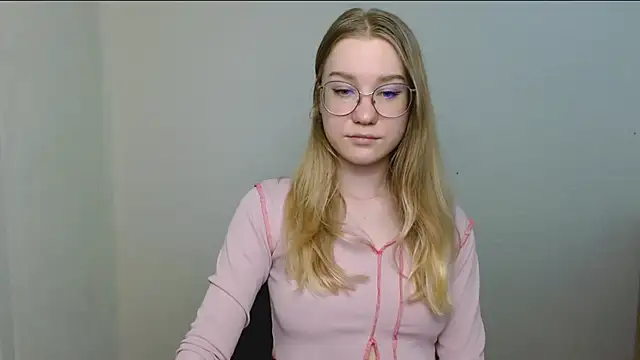 cindi hot online show from February 16, 2026, 12:12 pm