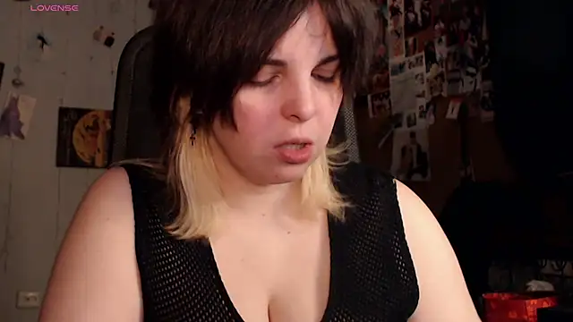 Saya sweet online show from February 8, 2026, 5:11 am