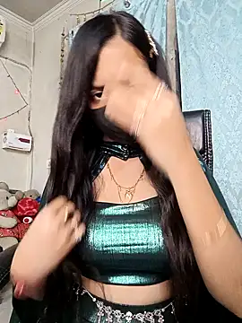 Snapshot of Parinaaz18 chatting on February 16, 2026, 12:56 pm Parinaaz18 online show from February 16, 2026, 12:56 pm