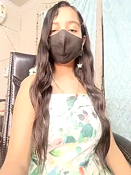 Snapshot of Parinaaz18 chatting on February 19, 2026, 1:34 am Parinaaz18 online show from February 19, 2026, 1:34 am