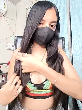 Snapshot of Parinaaz18 chatting on February 20, 2026, 1:57 am Parinaaz18 online show from February 20, 2026, 1:57 am