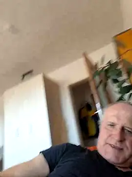 Milkasahne64 online show from September 19, 2025, 11:22 am