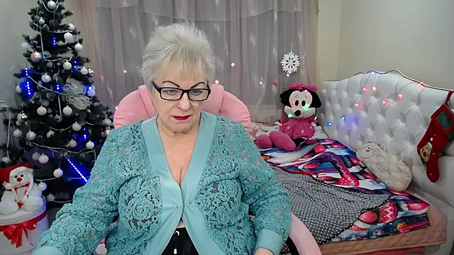 Snapshot of KayleSmoll chatting on January 17, 2025, 10:12 pm KayleSmoll online show from January 17, 2025, 10:12 pm
