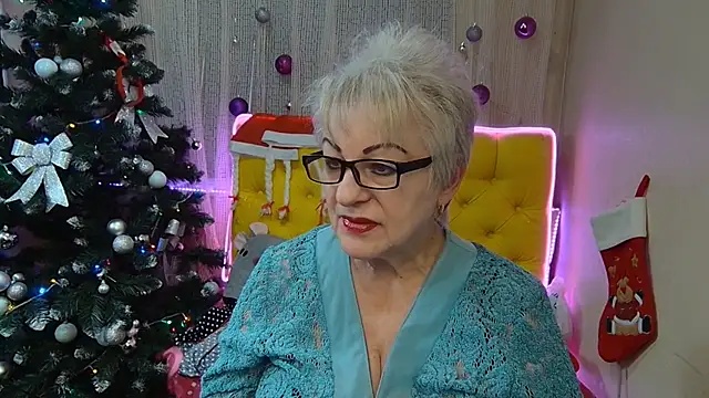 Snapshot of KayleSmoll chatting on January 19, 2025, 4:33 am KayleSmoll online show from January 19, 2025, 4:33 am