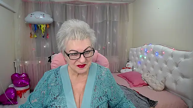Snapshot of KayleSmoll chatting on January 25, 2025, 4:56 am KayleSmoll online show from January 25, 2025, 4:56 am