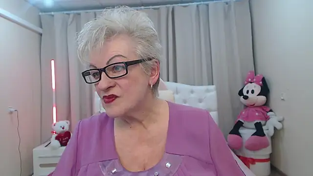 KayleSmoll online show from March 24, 2026, 8:03 pm