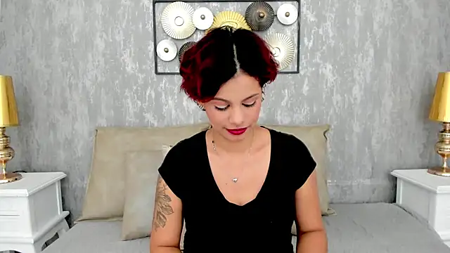 Snapshot of MarianaSanz chatting on March 6, 2025, 1:57 pm MarianaSanz online show from March 6, 2025, 1:57 pm