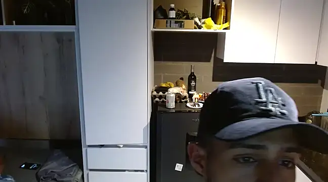 Snapshot of Nathan_Mendoza chatting on January 6, 2025, 10:37 pm Nathan Mendoza online show from January 6, 2025, 10:37 pm