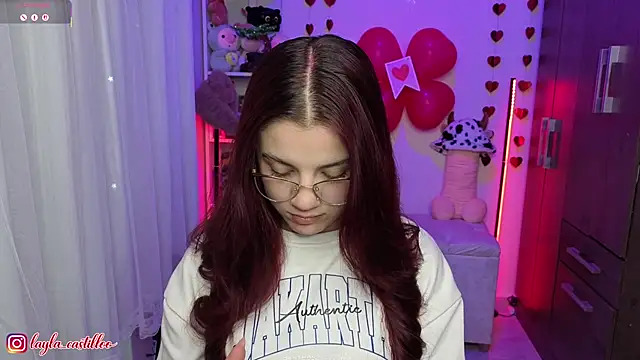 Snapshot of Layla_castilloo chatting on February 23, 2026, 10:18 pm Layla castilloo online show from February 23, 2026, 10:18 pm