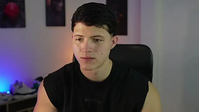 Snapshot of Hazzan_Velez chatting on October 1, 2025, 10:27 pm Hazzan Velez online show from October 1, 2025, 10:27 pm