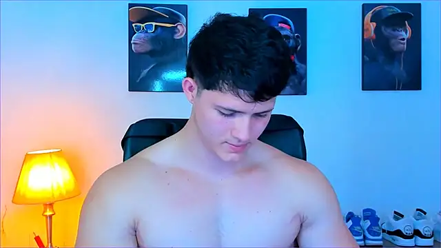 Snapshot of Hazzan_Velez chatting on October 6, 2025, 3:04 am Hazzan Velez online show from October 6, 2025, 3:04 am