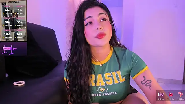 Danna adams01 online show from June 13, 2026, 7:34 pm