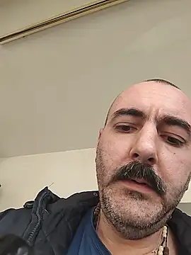 Snapshot of Maryo0001 chatting on November 4, 2025, 12:04 pm Maryo0001 online show from November 4, 2025, 12:04 pm