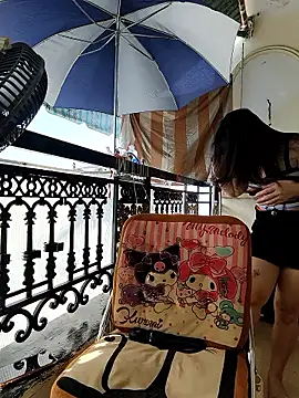 lyna bl online show from December 18, 2025, 1:11 am