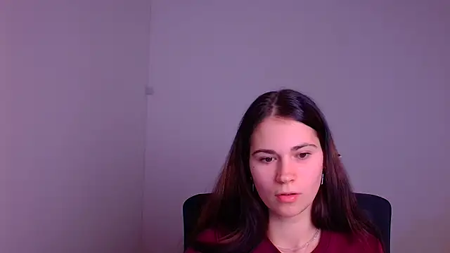 Snapshot of Loon_Amore chatting on January 8, 2025, 10:37 pm Loon Amore online show from January 8, 2025, 10:37 pm