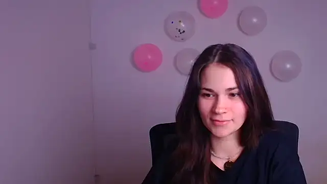 Snapshot of Loon_Amore chatting on February 18, 2025, 8:03 pm Loon Amore online show from February 18, 2025, 8:03 pm