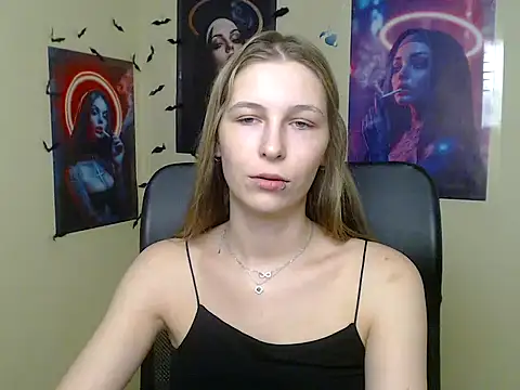 Snapshot of StrangerGi chatting on May 28, 2026, 6:21 am StrangerGi online show from May 28, 2026, 6:21 am