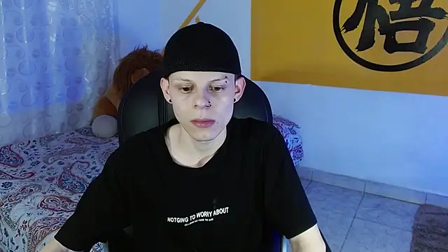 Snapshot of Matthew_Boy_ chatting on December 12, 2024, 5:42 am Matthew Boy  online show from December 12, 2024, 5:42 am