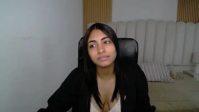 Snapshot of shaneelle chatting on May 21, 2026, 12:12 pm shaneelle online show from May 21, 2026, 12:12 pm