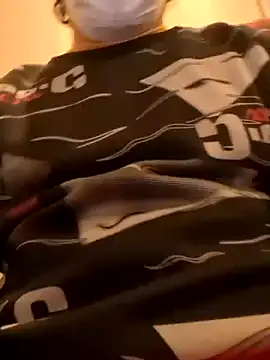 Snapshot of RYOTA8888888888 chatting on December 22, 2025, 11:57 pm RYOTA8888888888 online show from December 22, 2025, 11:57 pm