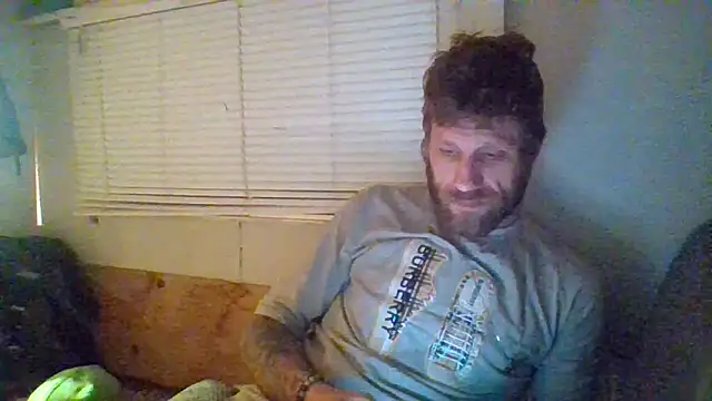 Snapshot of terry2big4u24 chatting on January 14, 2025, 4:15 am terry2big4u24 online show from January 14, 2025, 4:15 am