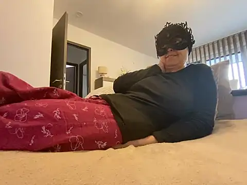 Marilou1983 online show from March 26, 2026, 8:42 am