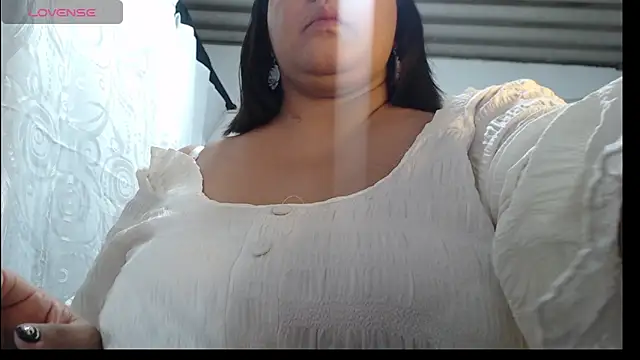 mia donatto369 online show from November 7, 2025, 12:10 am