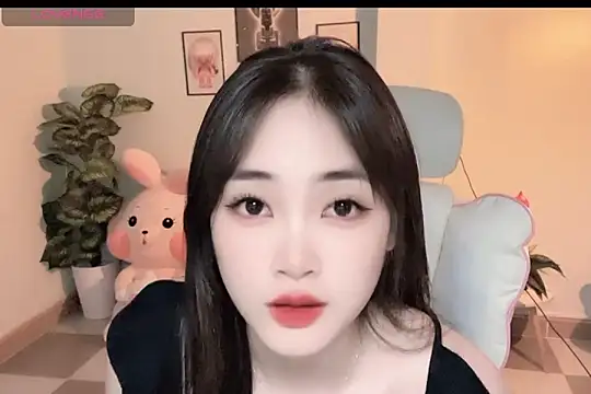  Aimy  online show from November 15, 2025, 4:58 pm