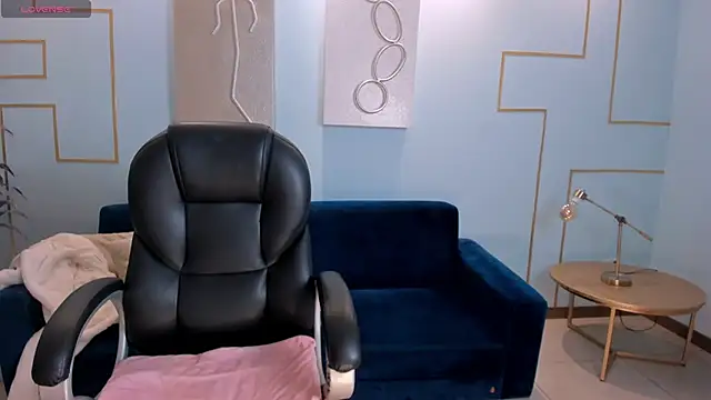 VeronicaCruz  online show from March 16, 2025, 10:33 am