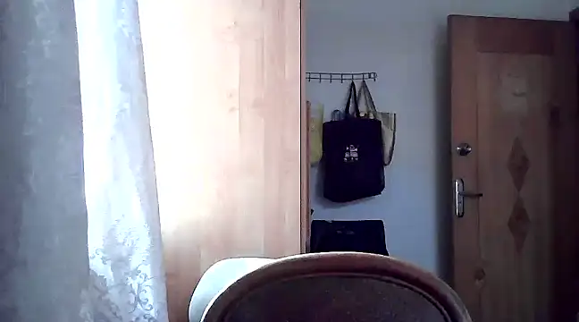 Snapshot of findagirlfriend chatting on February 18, 2025, 9:32 am findagirlfriend online show from February 18, 2025, 9:32 am