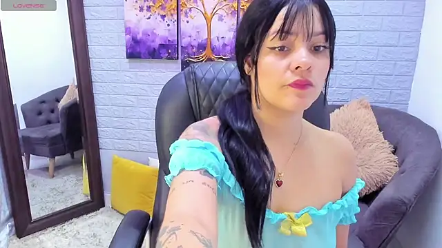 StefyGil  online show from October 21, 2025, 12:06 pm